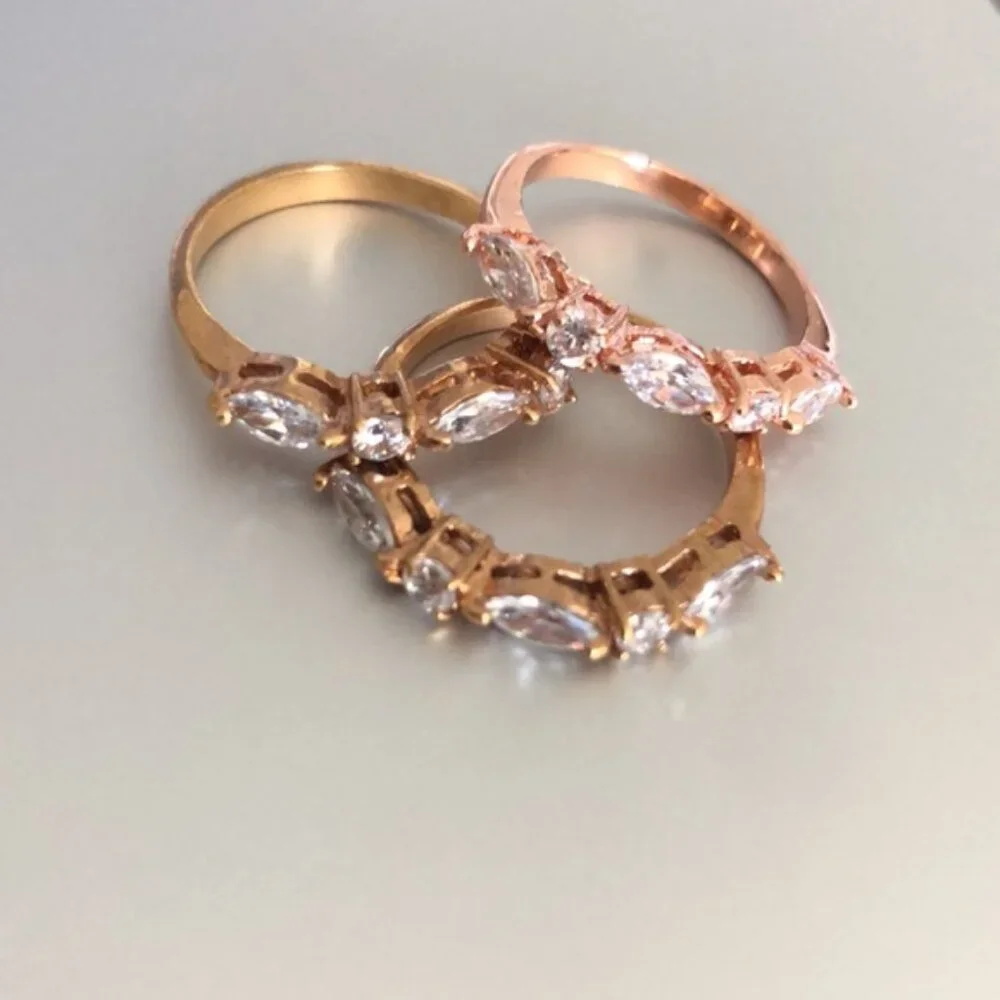 Set of 3 Cocktail rings Gold Plated Color w SZ Clear Mix Shape Sones Sz.8